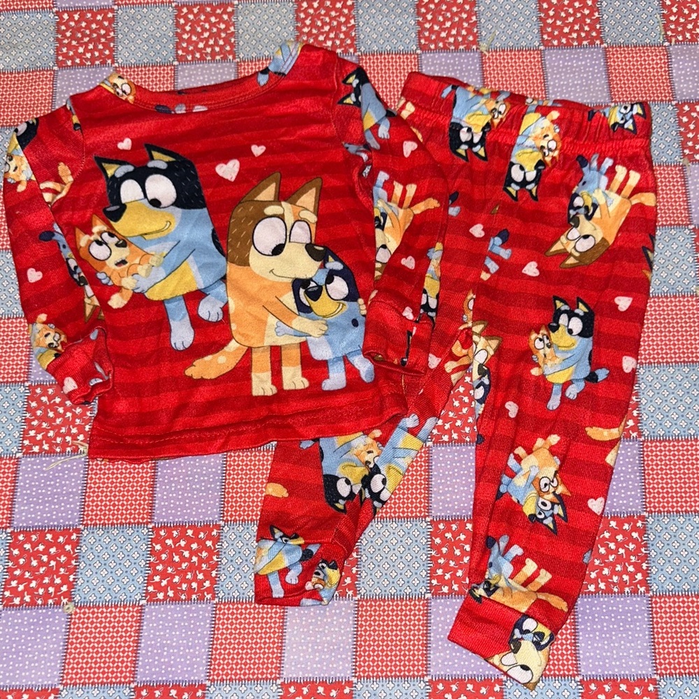 🎉Cozy Bluey Red Kids Pajama Set. E410